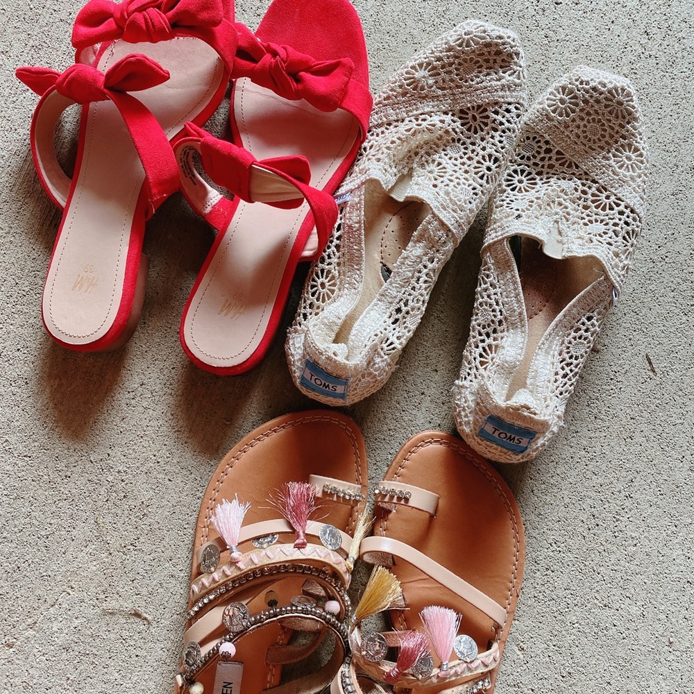3 pairs